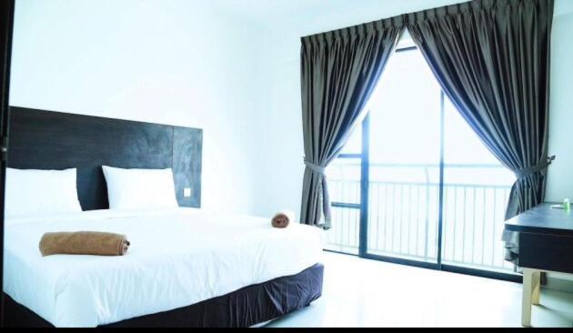 Marina Heights Seaview Resort Apartment II Lumut Exterior foto